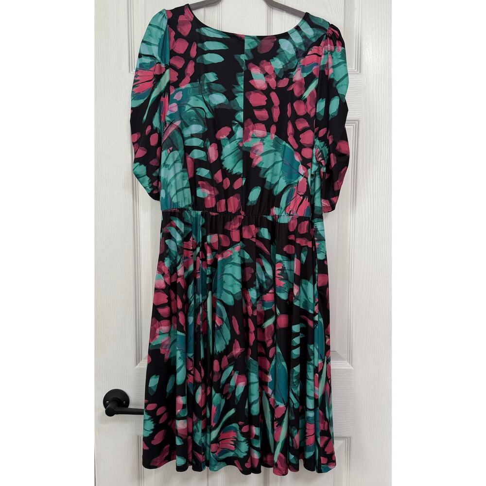 Torrid Women's Butterfly Print V-Neck With Side Pockets Dress Size 3 - Picture 12 of 16